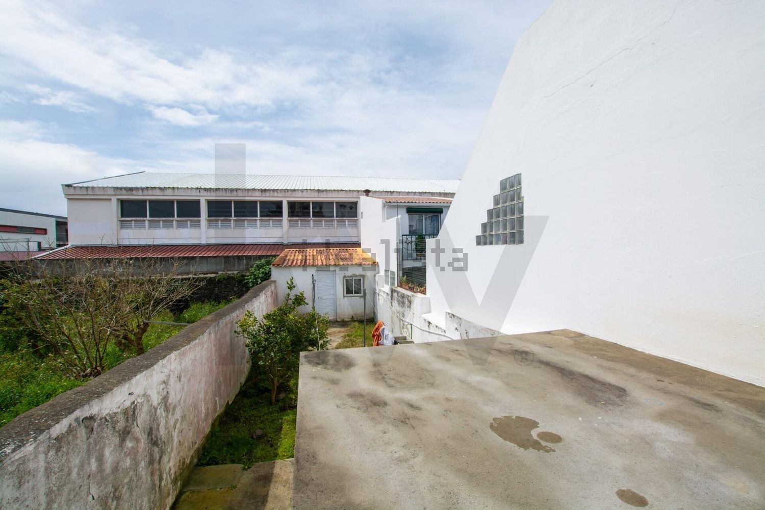 联排别墅出售在Rua Padre Serrao, 27 - 阳台
