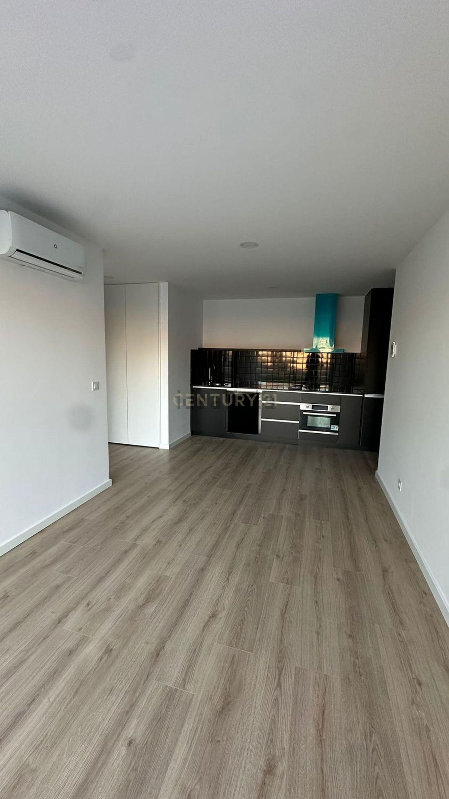 出租公寓 t2在Rua Jardim, 914 - 厨房