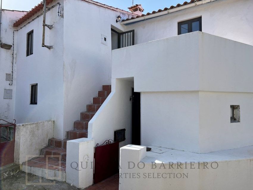 双拼别墅出售在Santa Maria de Marvão