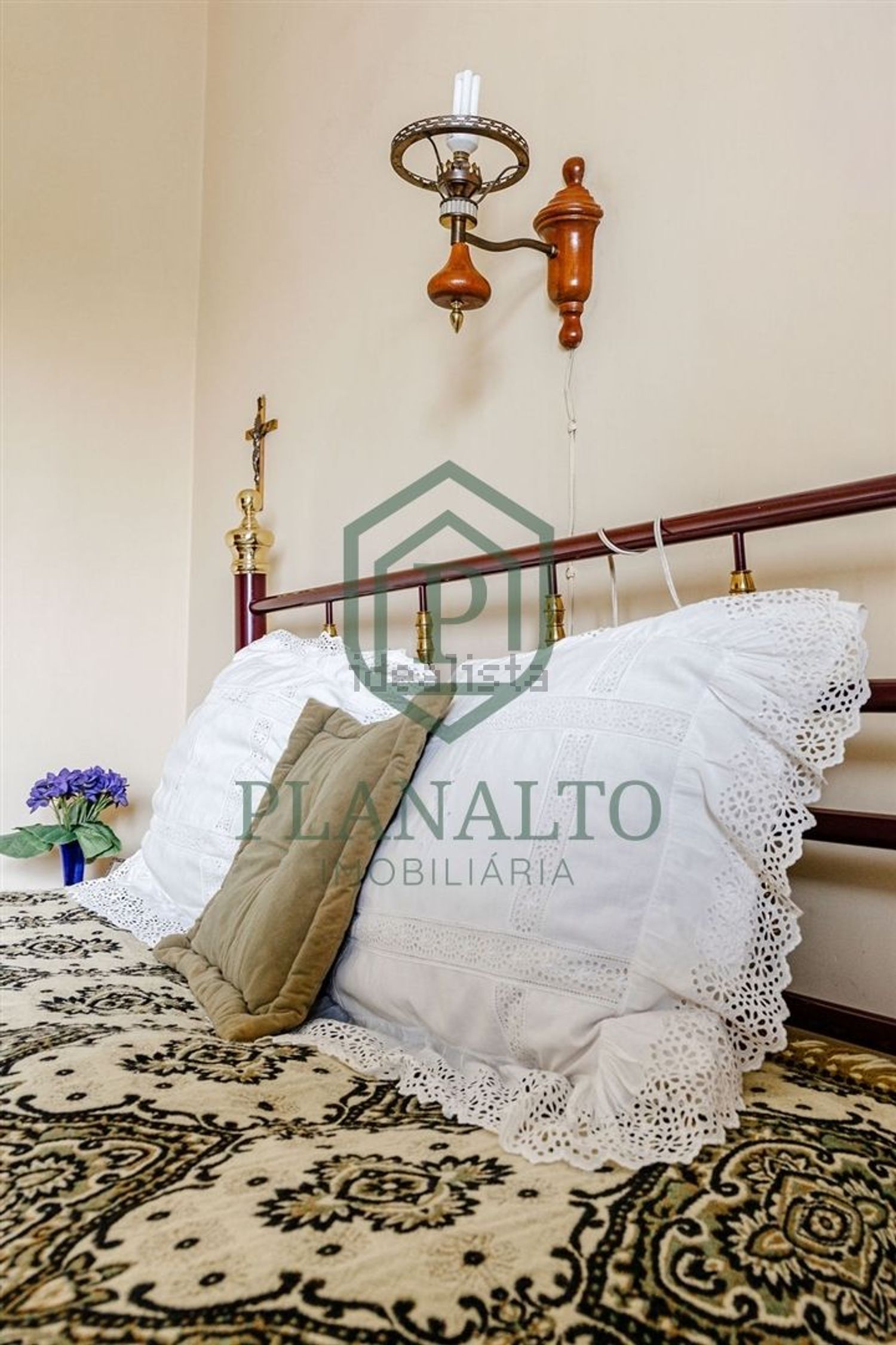 小楼房或独栋别墅出售在Vendas Novas - 卧室