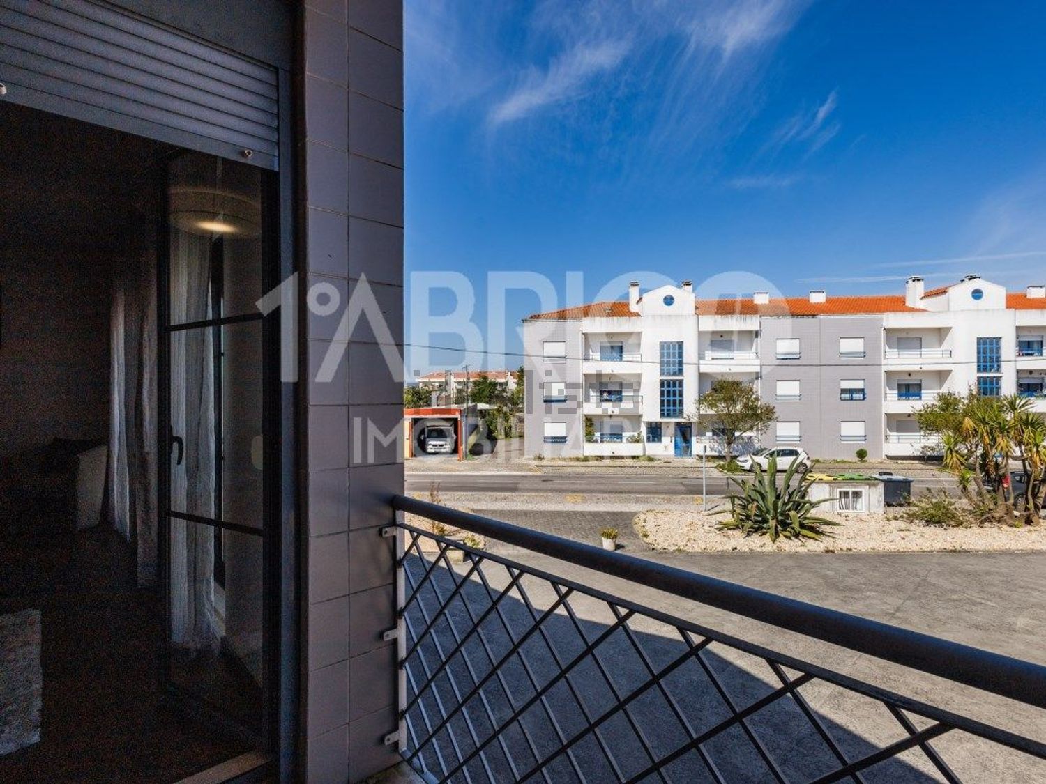 联排别墅出售在Rua Vila Real de Santo António, 45 j - 照片
