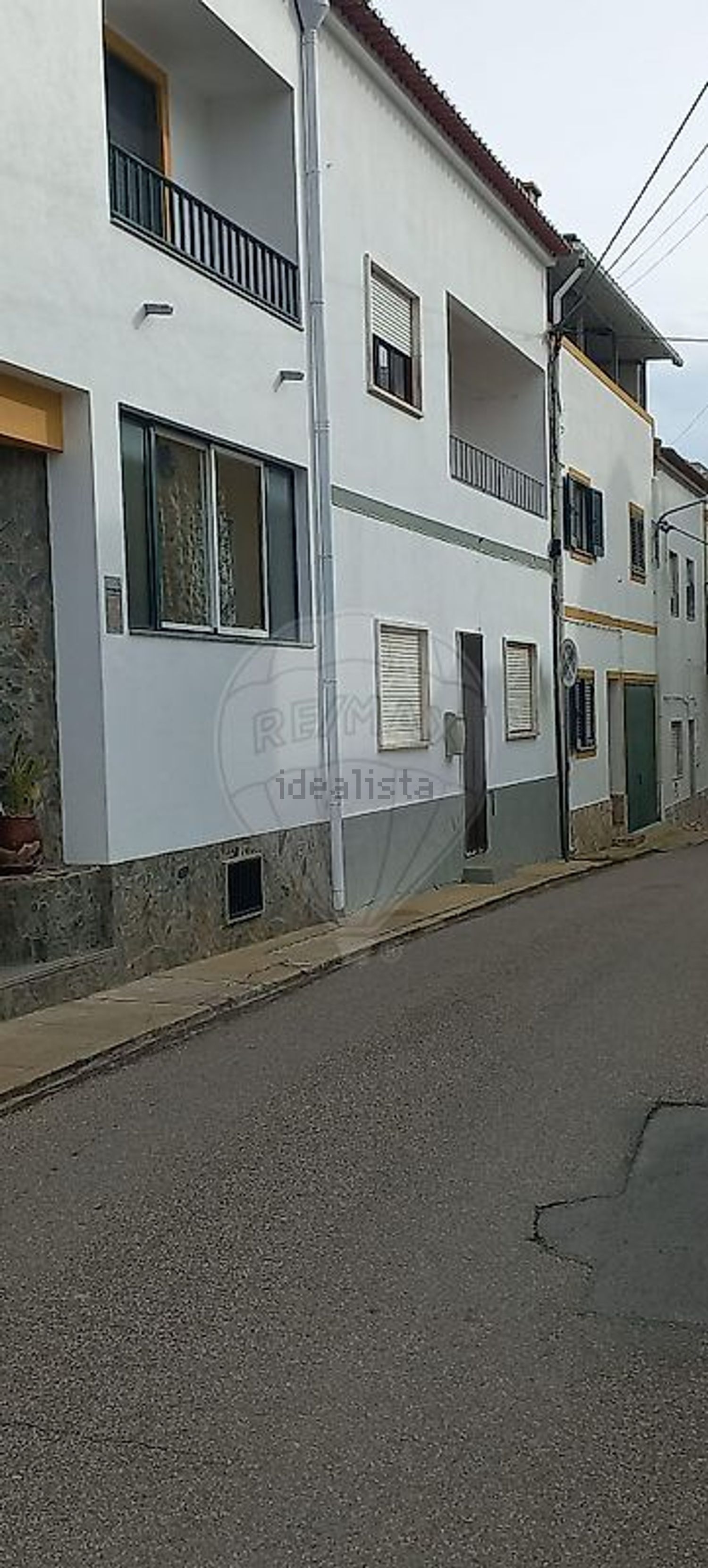 小楼房或独栋别墅出售在Rua Primeiro de Maio - 视线