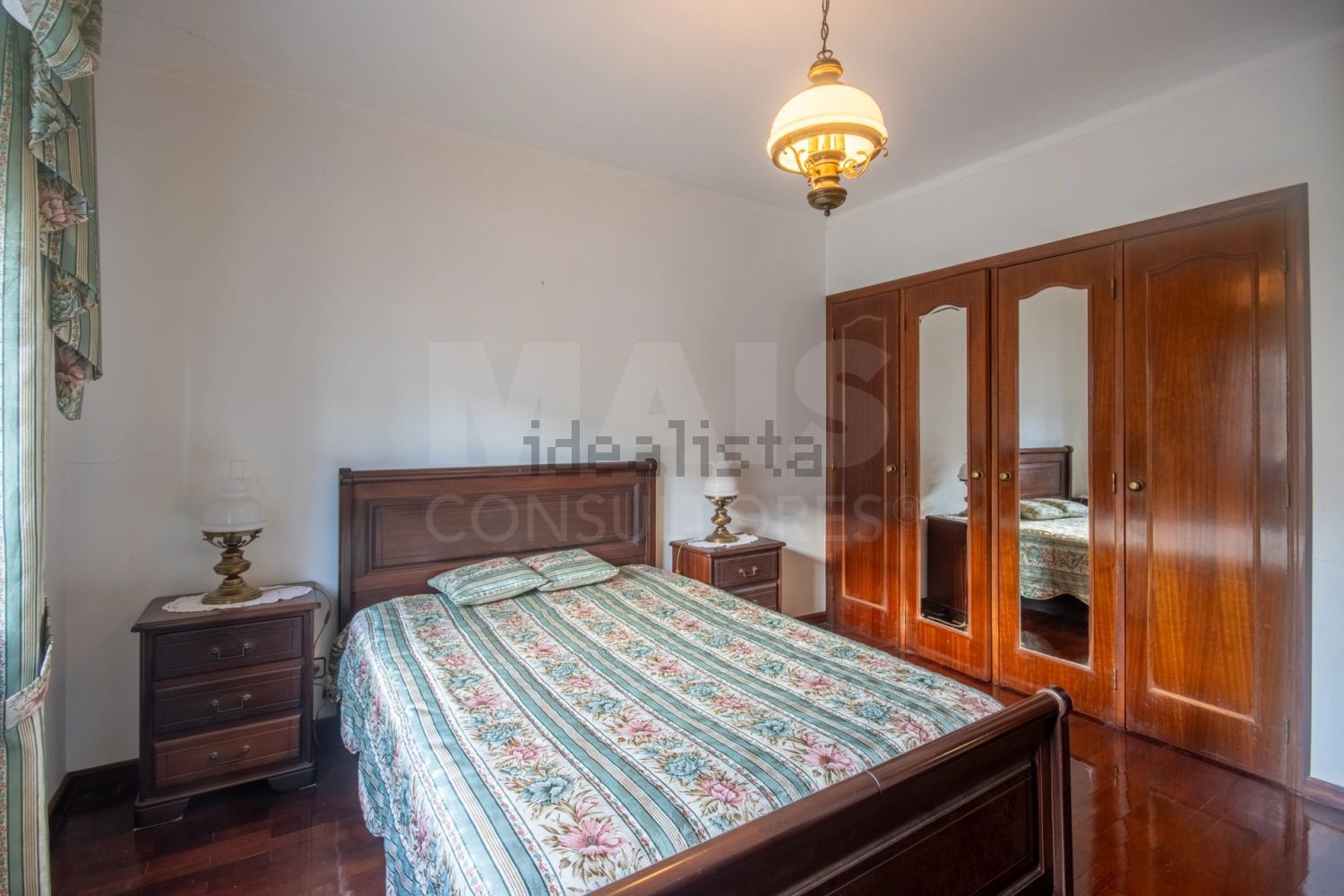 小楼房或别墅出售在Centro - 卧室