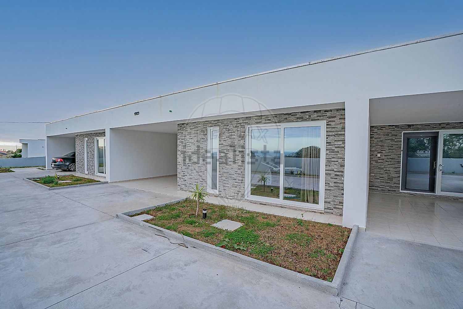 小楼房或独栋别墅出售M501-3 - 外立面