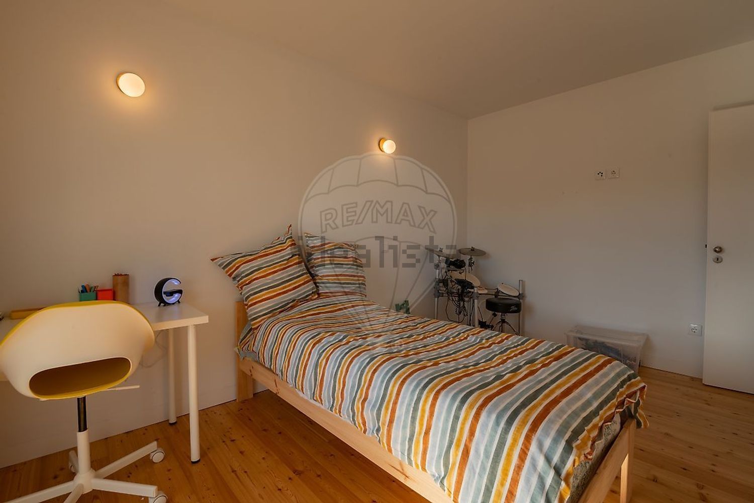 小楼房或独栋别墅出售在Estrada Sem Nome - 卧室