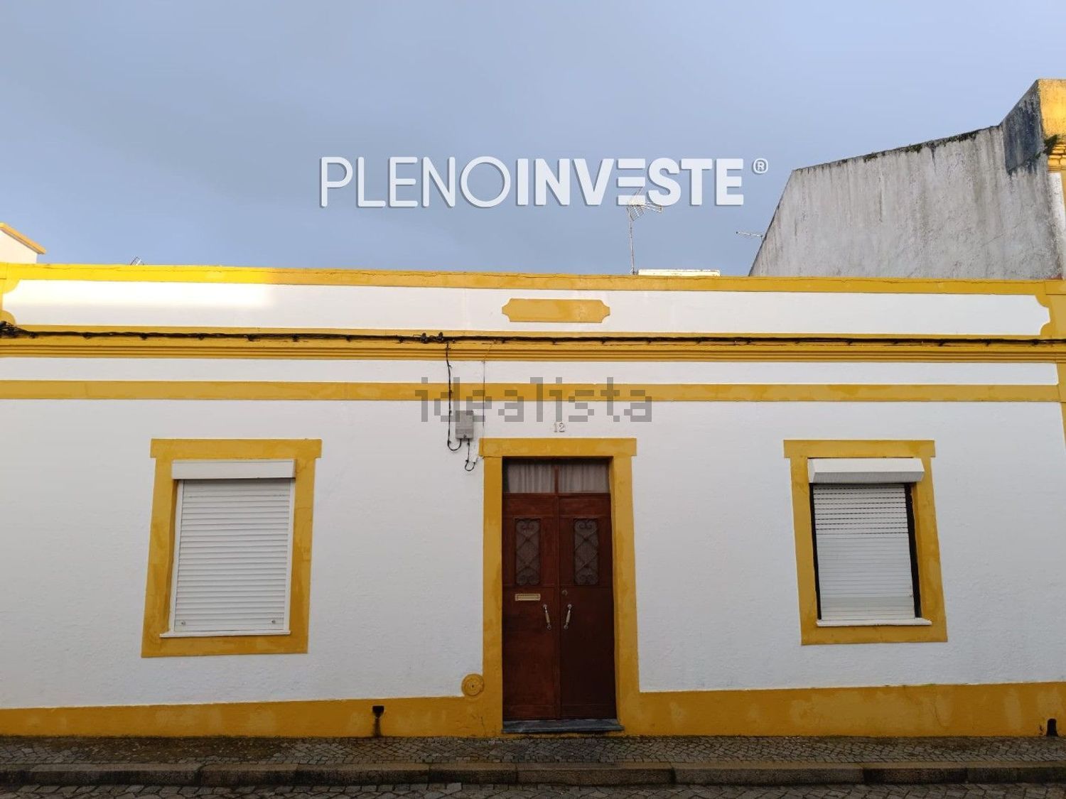联排别墅出售在Rua Primeiro de Maio, 12 - 外立面