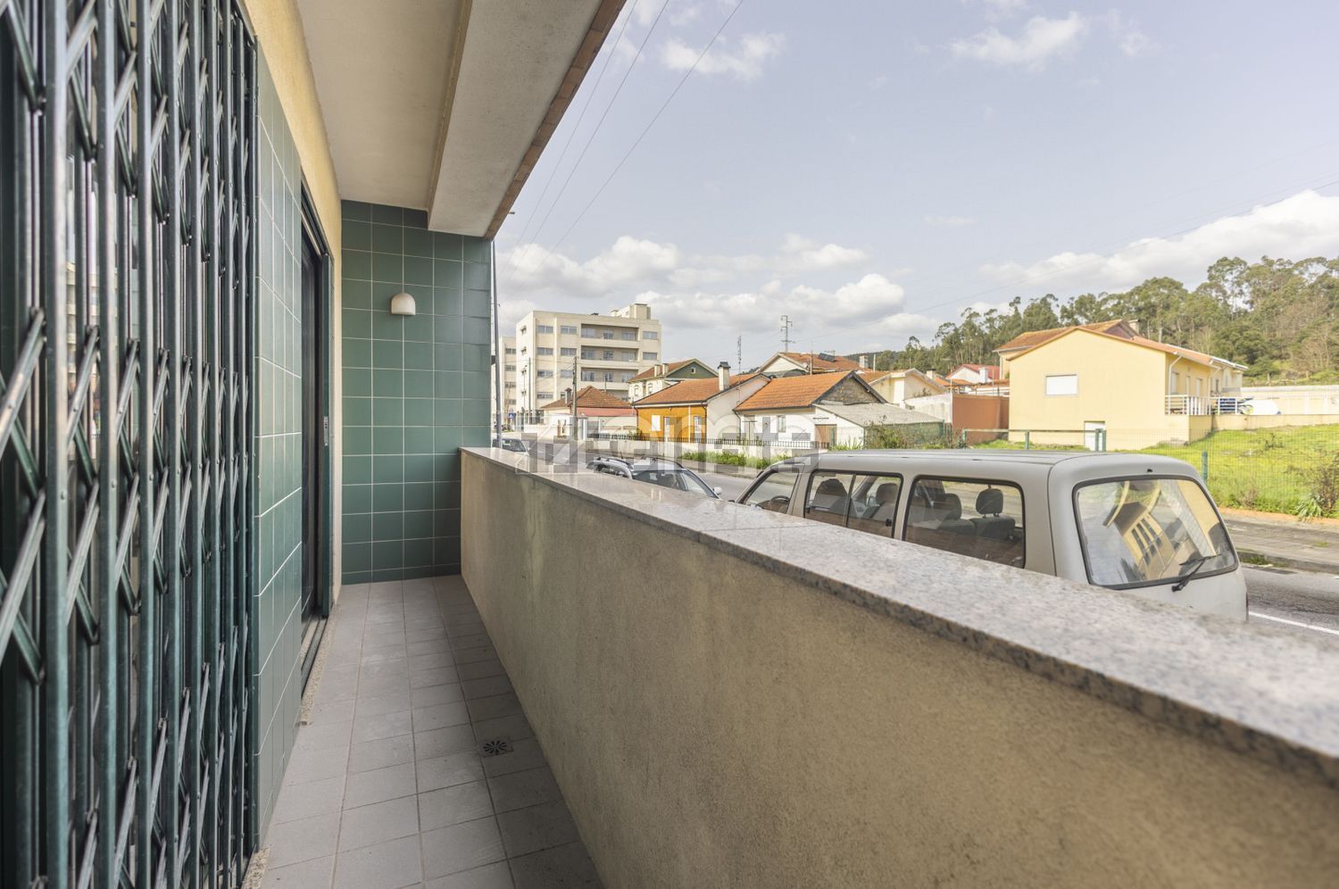 出租公寓 t1在Rua Eduardo Joaquim Reis Figueira, 1124 - 门廊