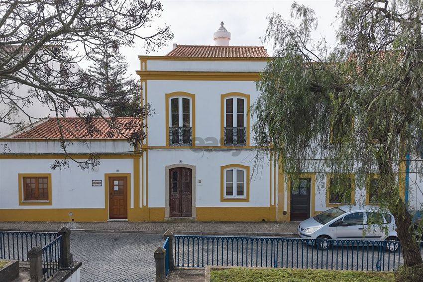 双拼别墅出售在Rua Dom Afonso Henriques, 50