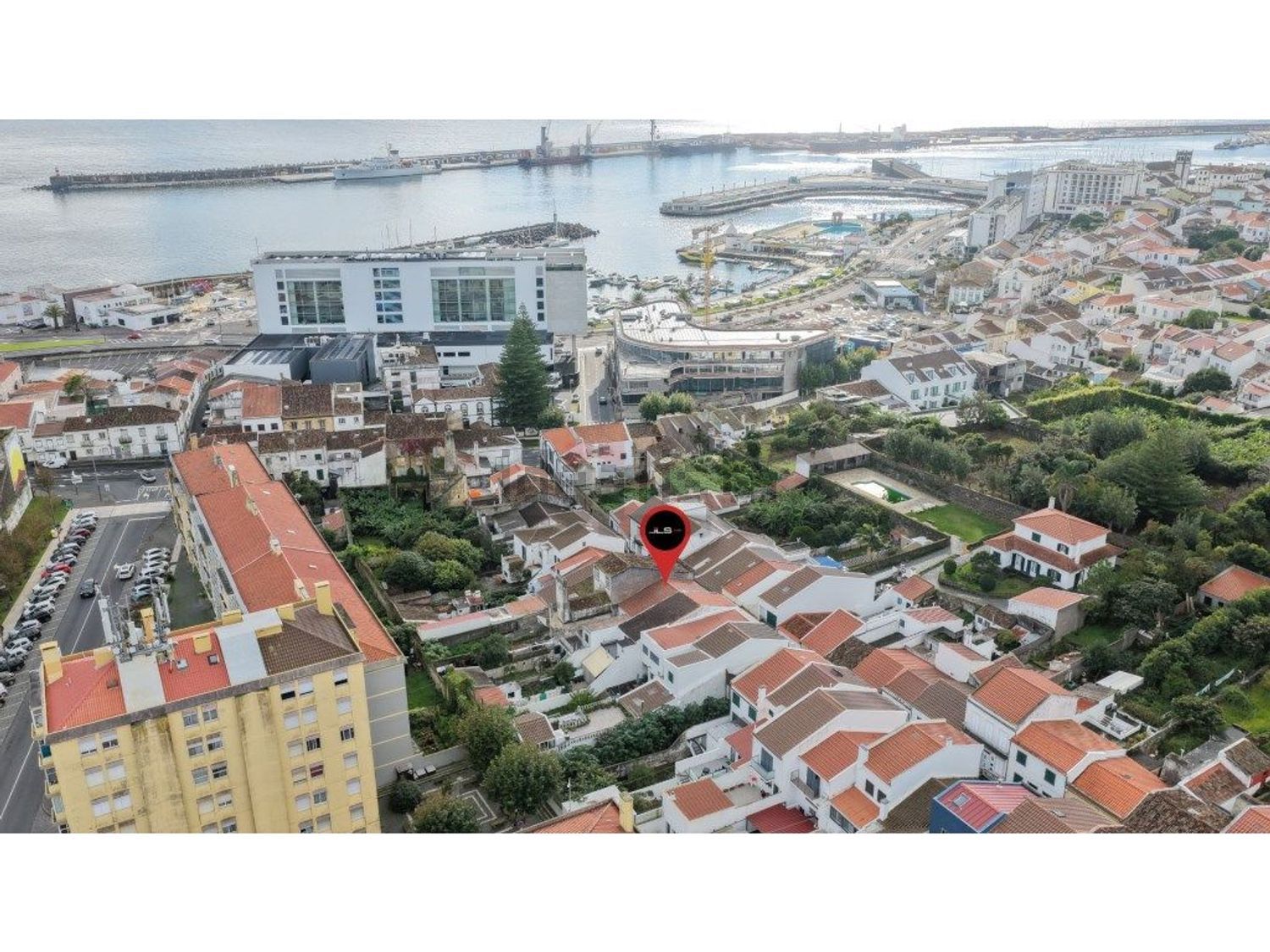 小楼房或独栋别墅出售在Rua do Poço - 照片