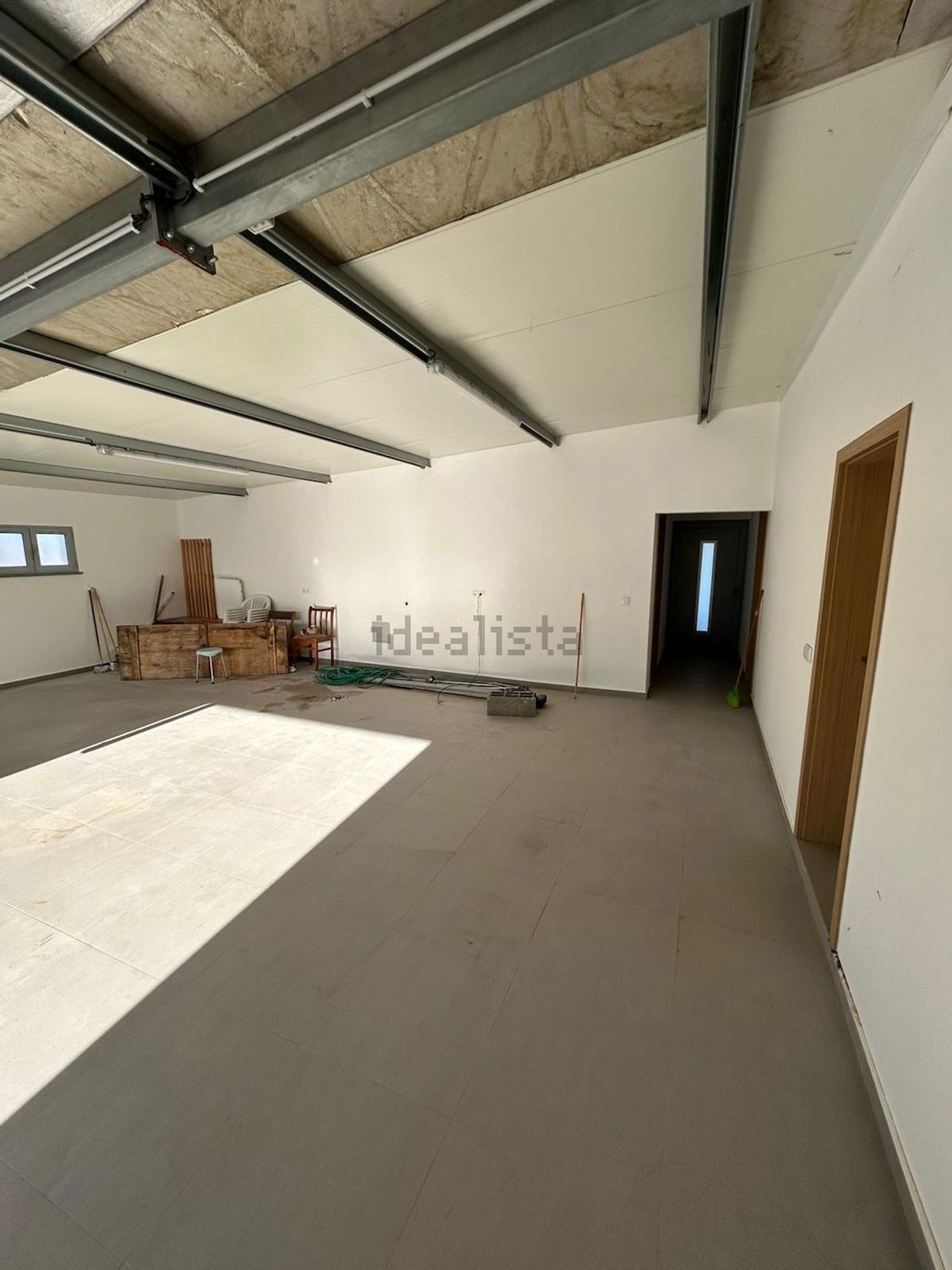 出租小楼房或独栋别墅在Estrada Principal, 3165 - 停车位