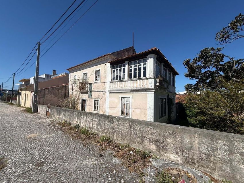 小楼房或独栋别墅出售在Cidade