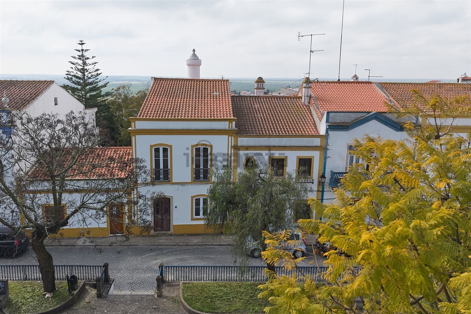 双拼别墅出售在Rua Dom Afonso Henriques, 50 - 外立面