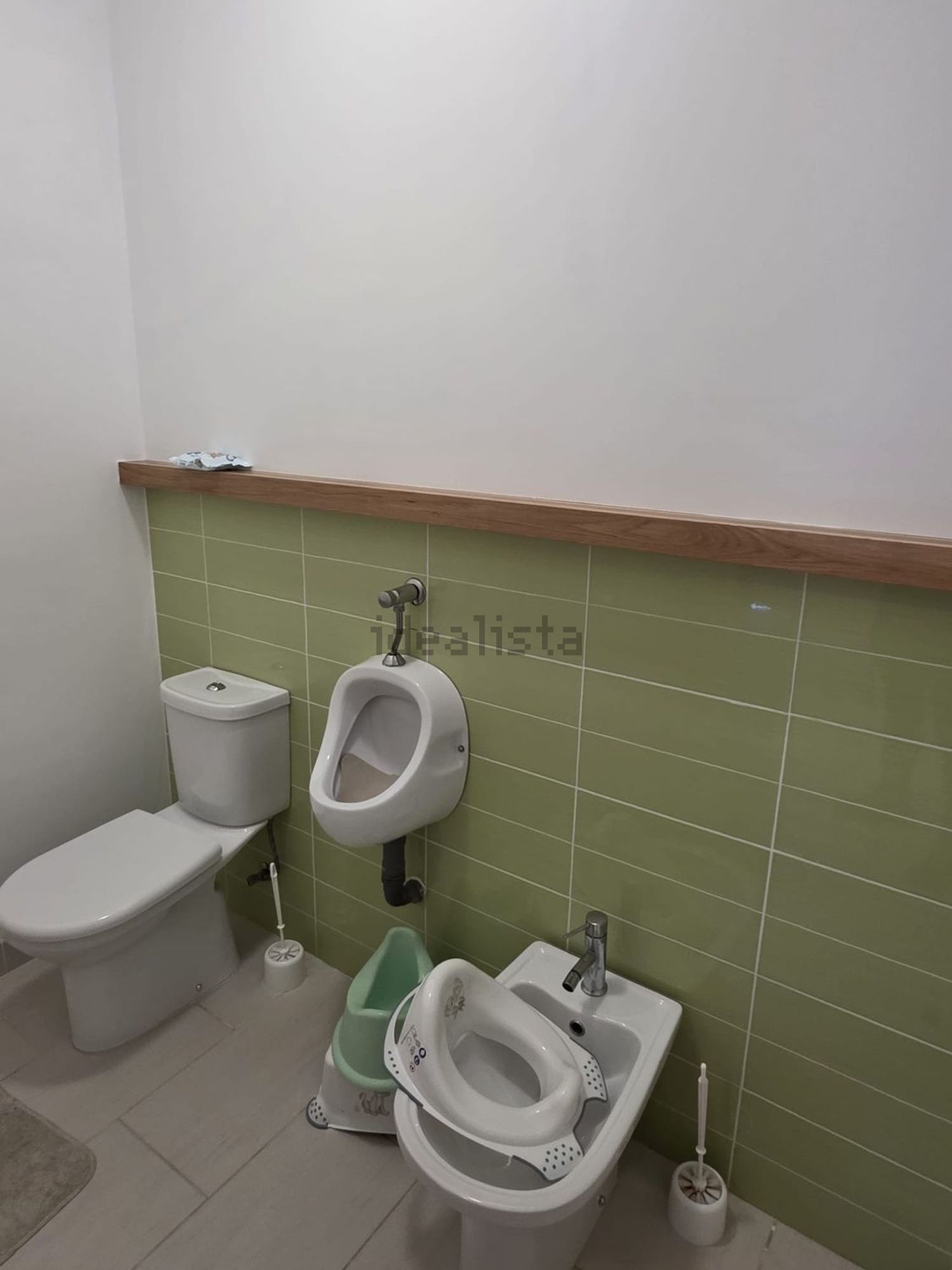 小楼房或独栋别墅出售在Rua do Almocreva, 30 - 卫生间