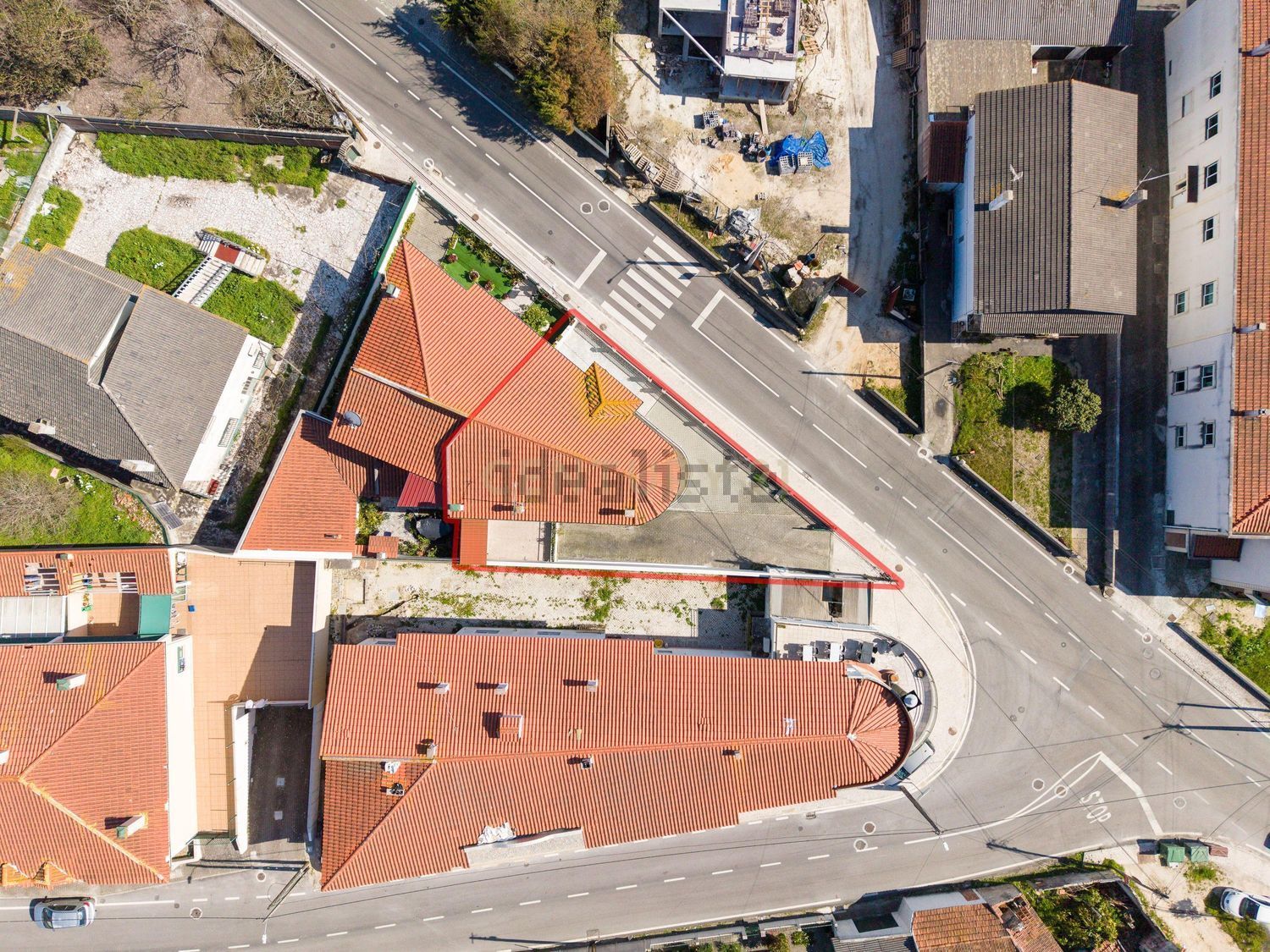 小楼房或独栋别墅出售在Rua das Cavadas, 23 b - 游泳池