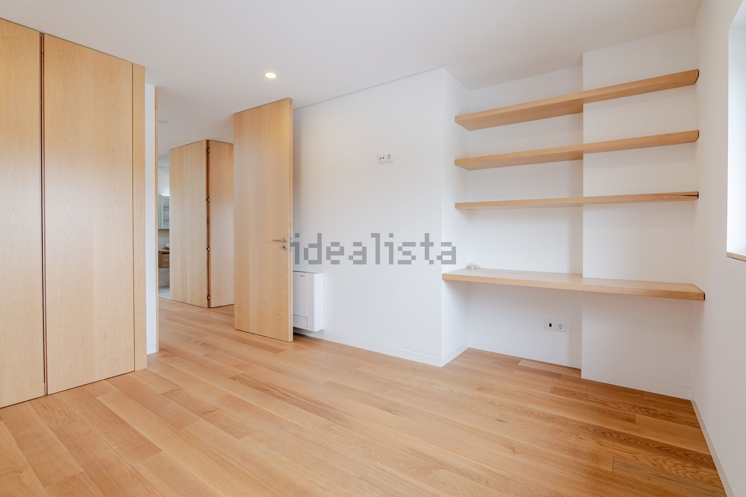 双拼别墅出售在Rua da Capela de Milhundos, 2 Lote - 试衣间
