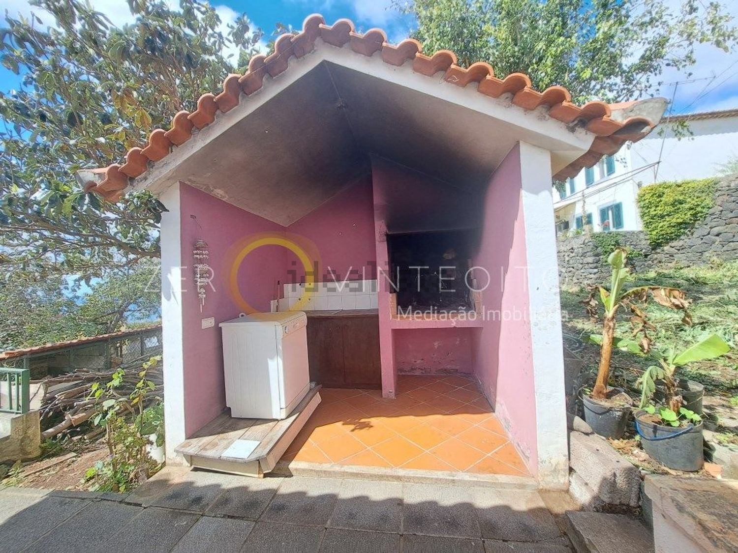 小楼房或独栋别墅出售在Beco da Quinta do Salvador - 外立面