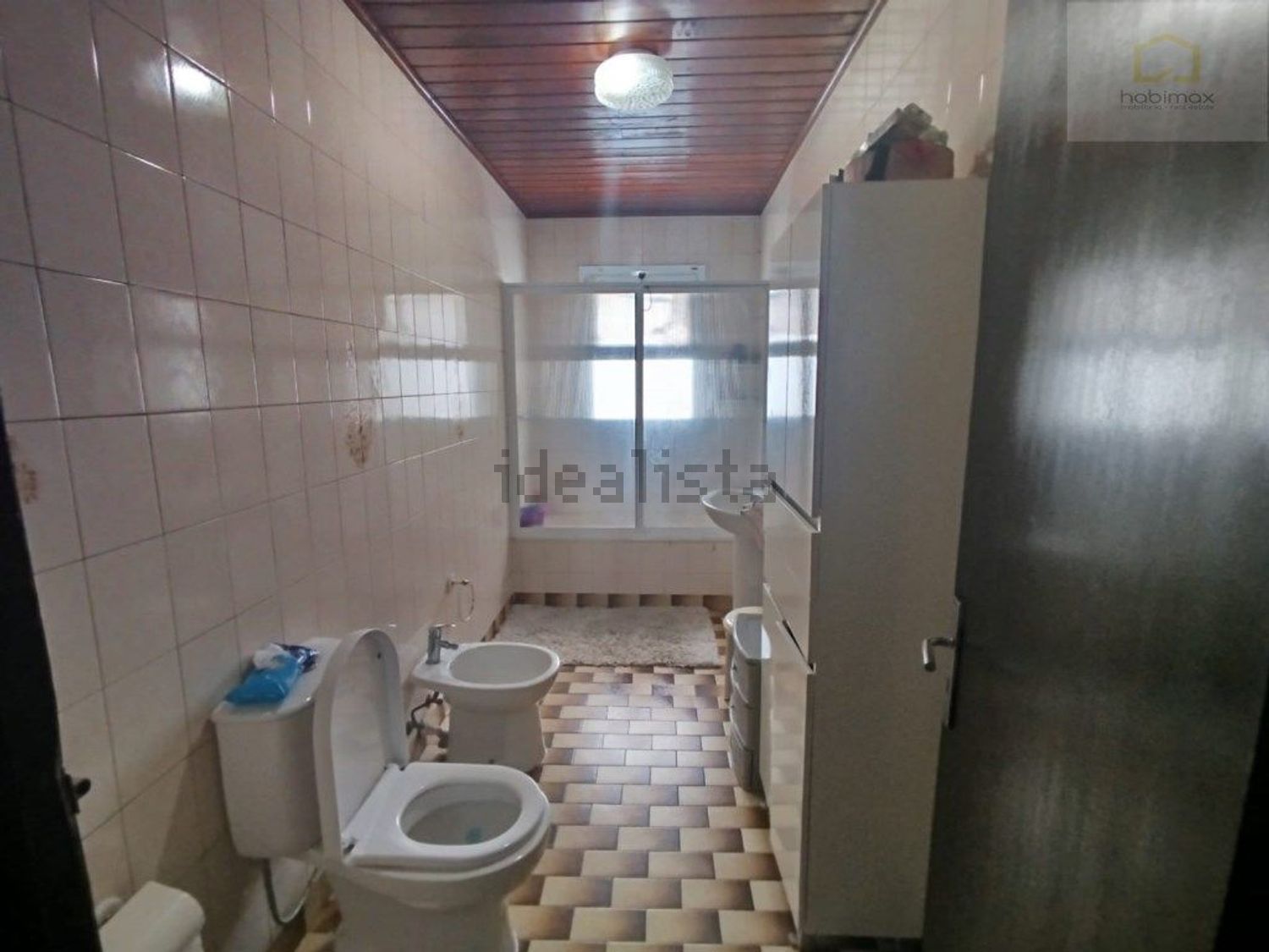 小楼房或独栋别墅出售在Travessa Da Água Quente, 9 - 卫生间