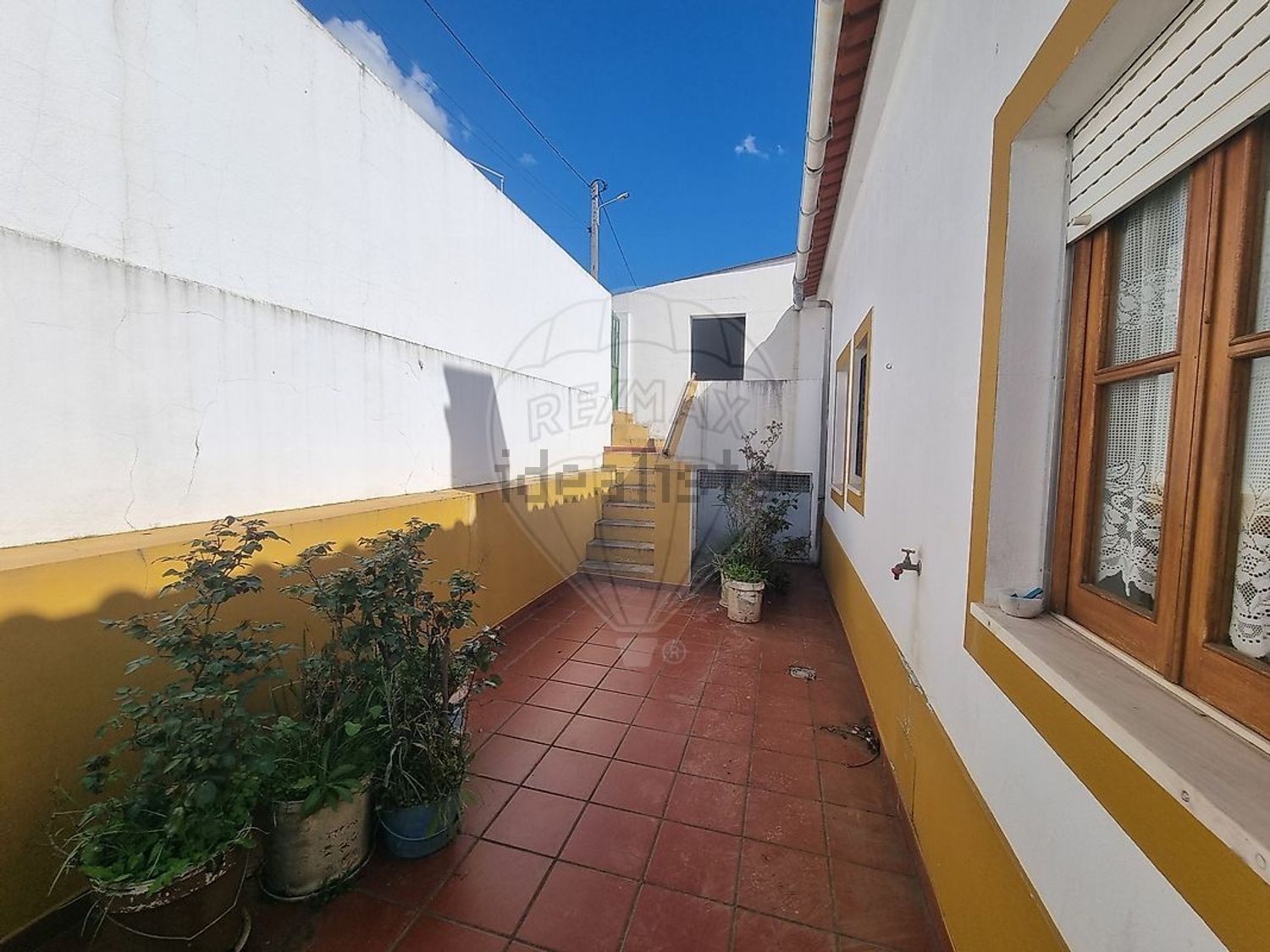 小楼房或独栋别墅出售在São Salvador e Santa Maria - 阳台