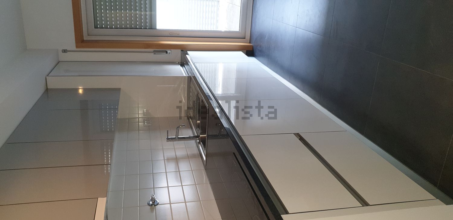 出租公寓 t1在Rua Doutor Barros Moura, 5 - 厨房