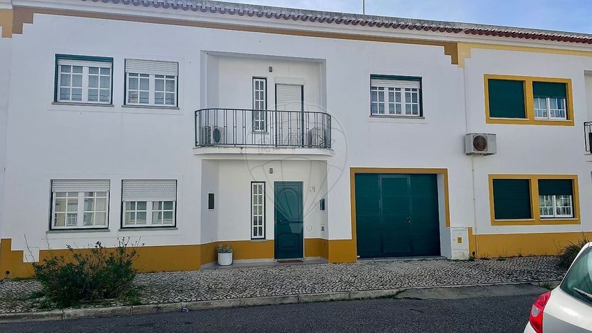 小楼房或独栋别墅出售在Rua de São Pedro