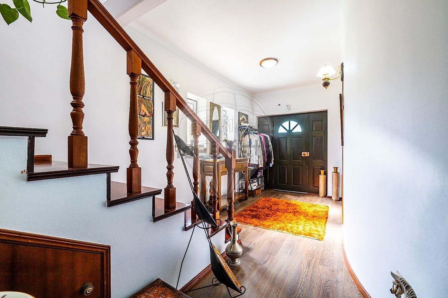 小楼房或独栋别墅出售在Rua 45 - 照片