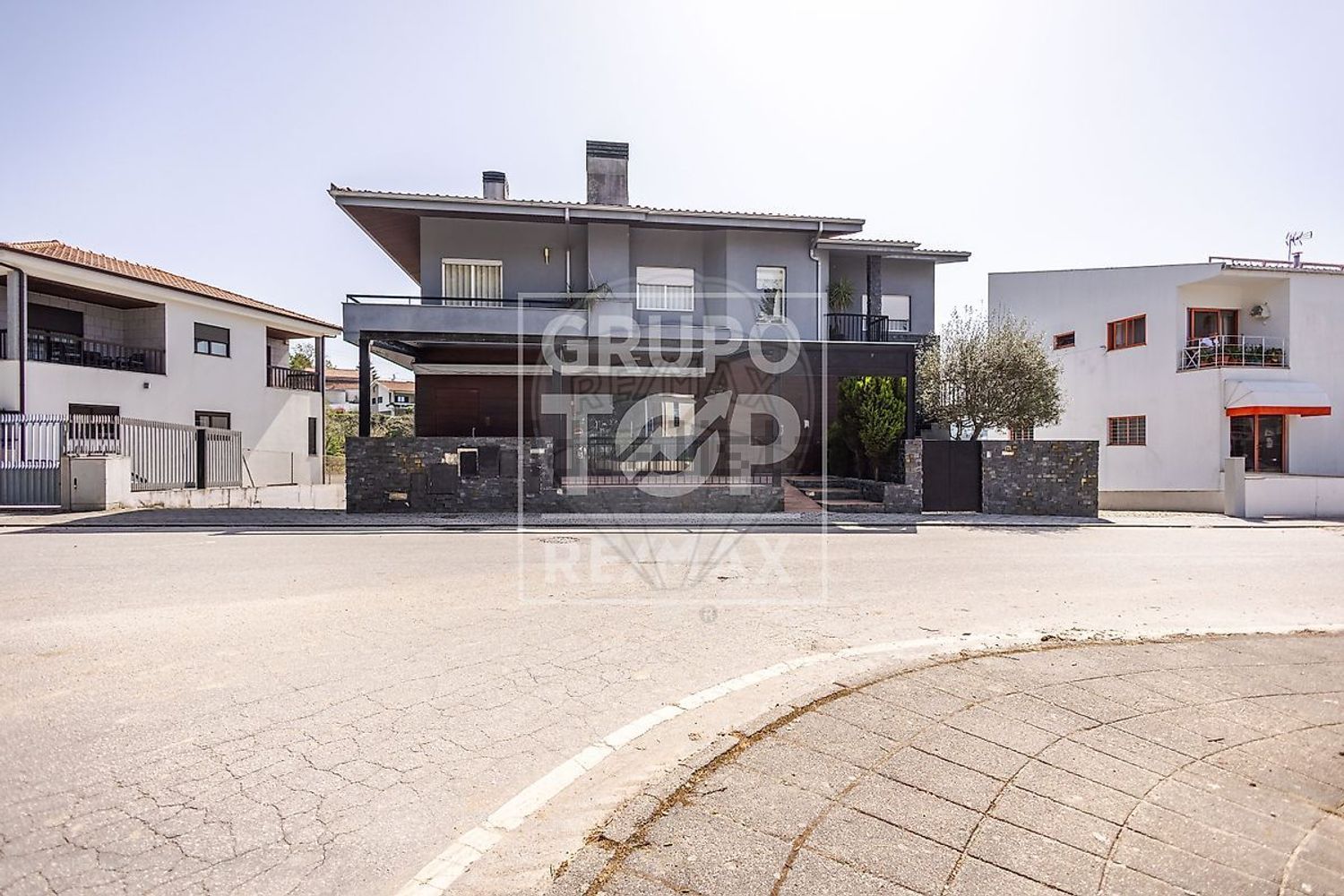 小楼房出售在Paço de Sousa - 外立面