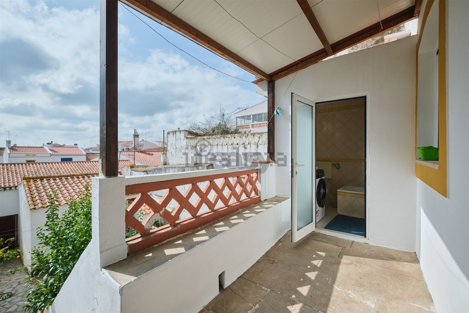 双拼别墅出售在Rua Dom Afonso Henriques, 50 - 阳台