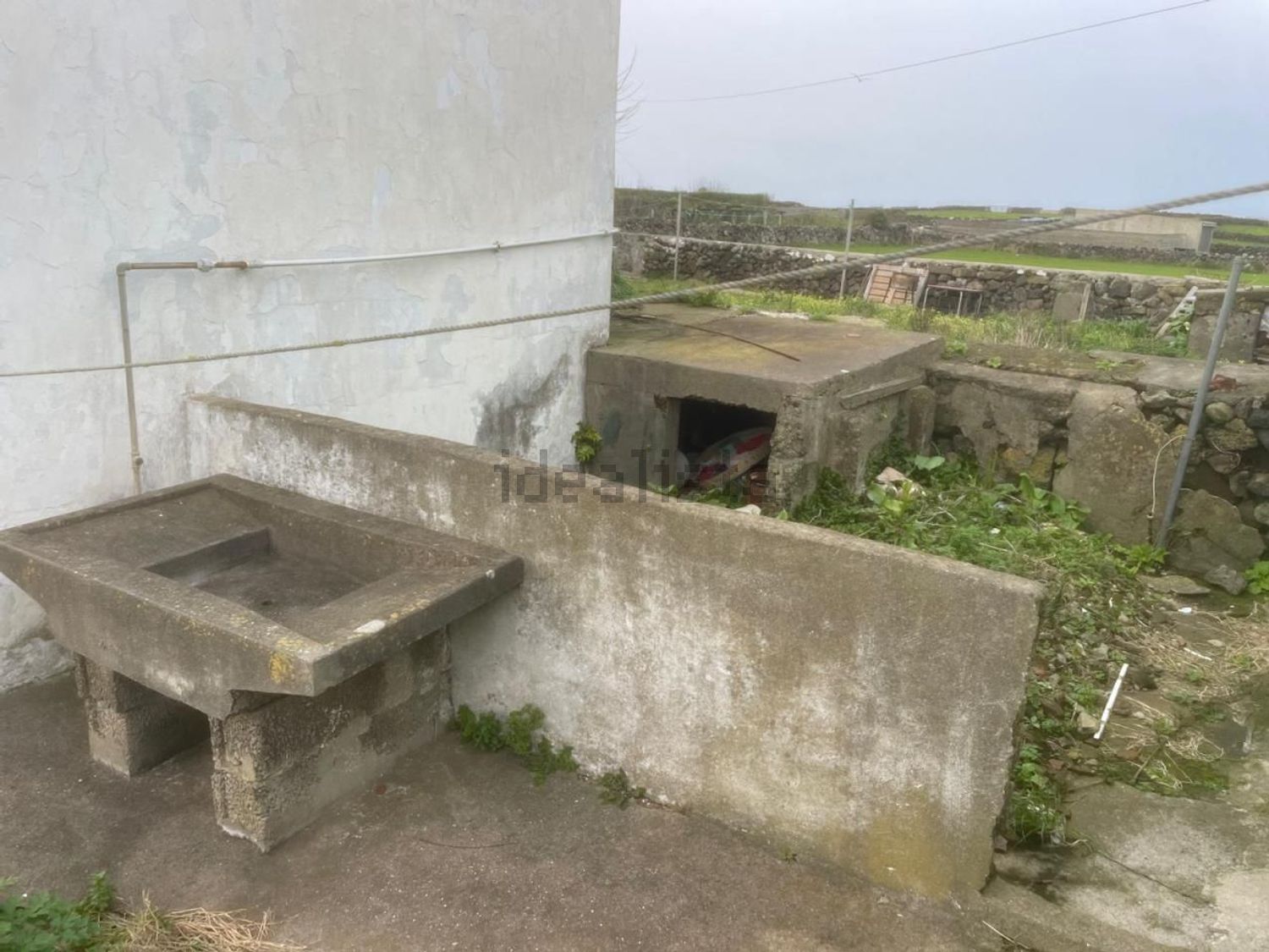 小楼房或独栋别墅出售在Praia da Vitória (Santa Cruz) - 照片