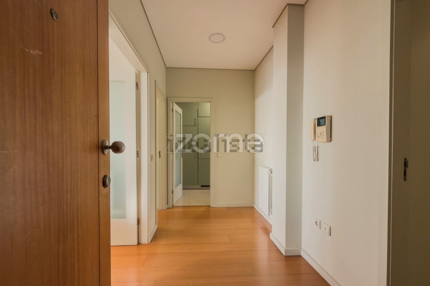出租公寓 t3在Avenida Infante Dom Henrique, 1546 - 前厅