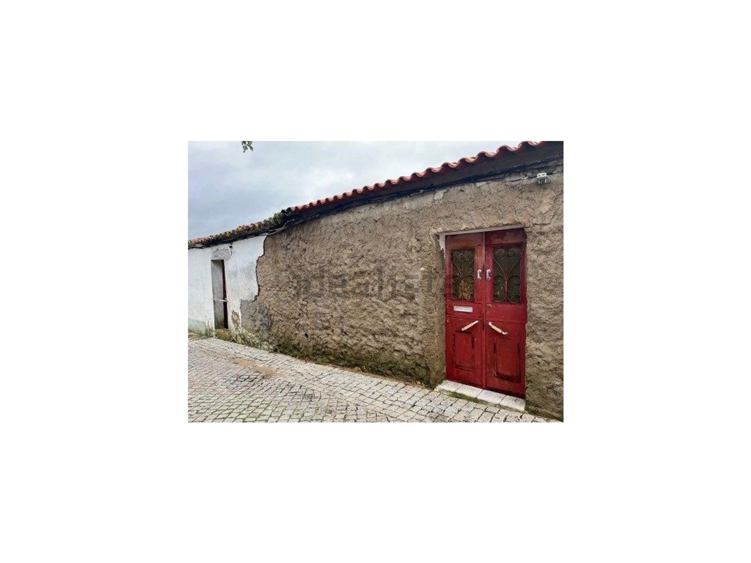 小楼房或独栋别墅出售在Rua da Boavista - 外立面