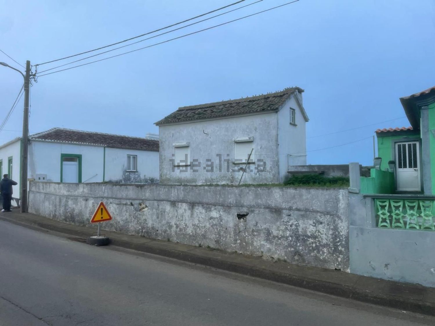 小楼房或独栋别墅出售在Praia da Vitória (Santa Cruz) - 外立面