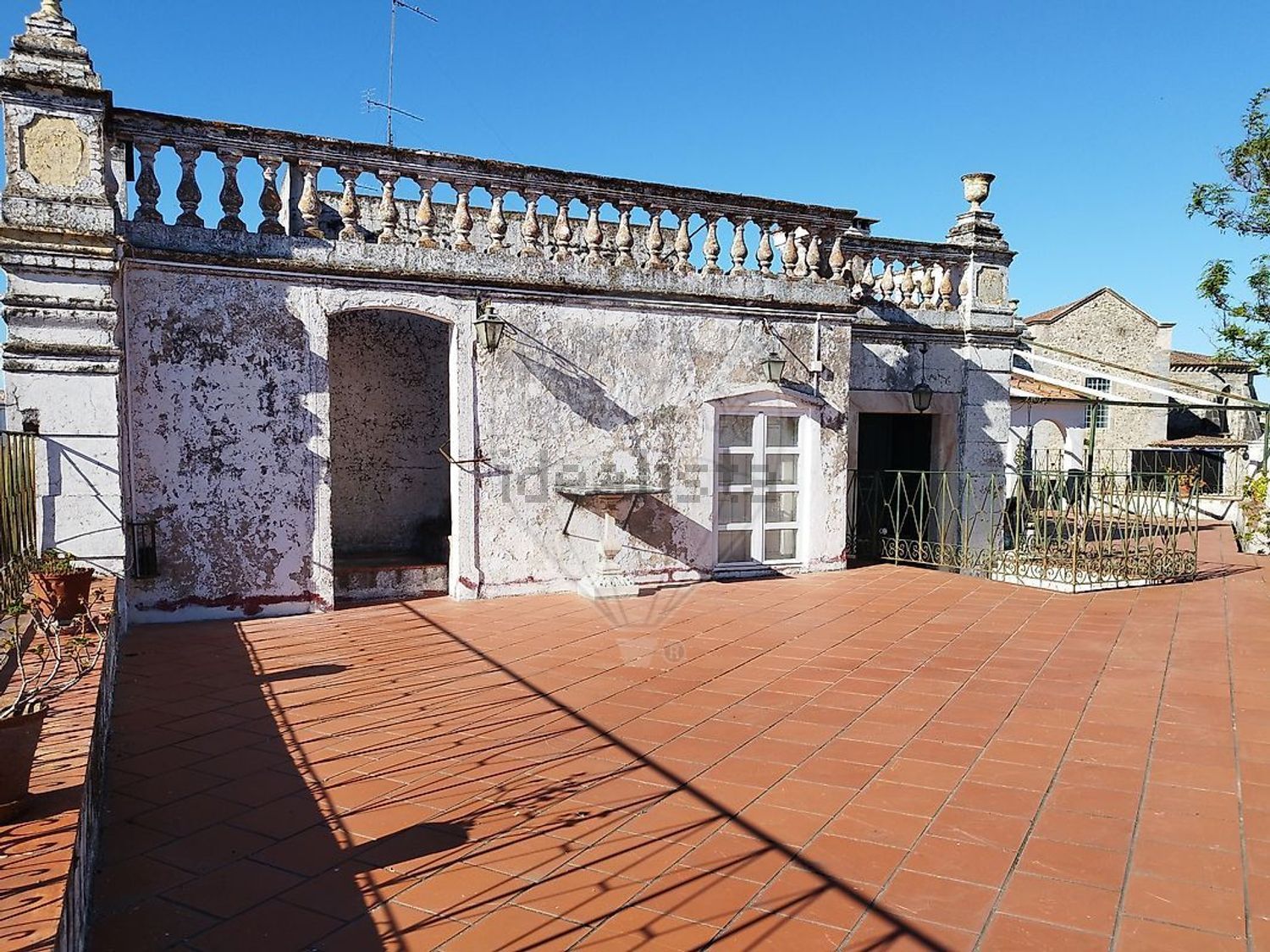 宫殿出售在Largo de São Domingues, 1 - 外立面