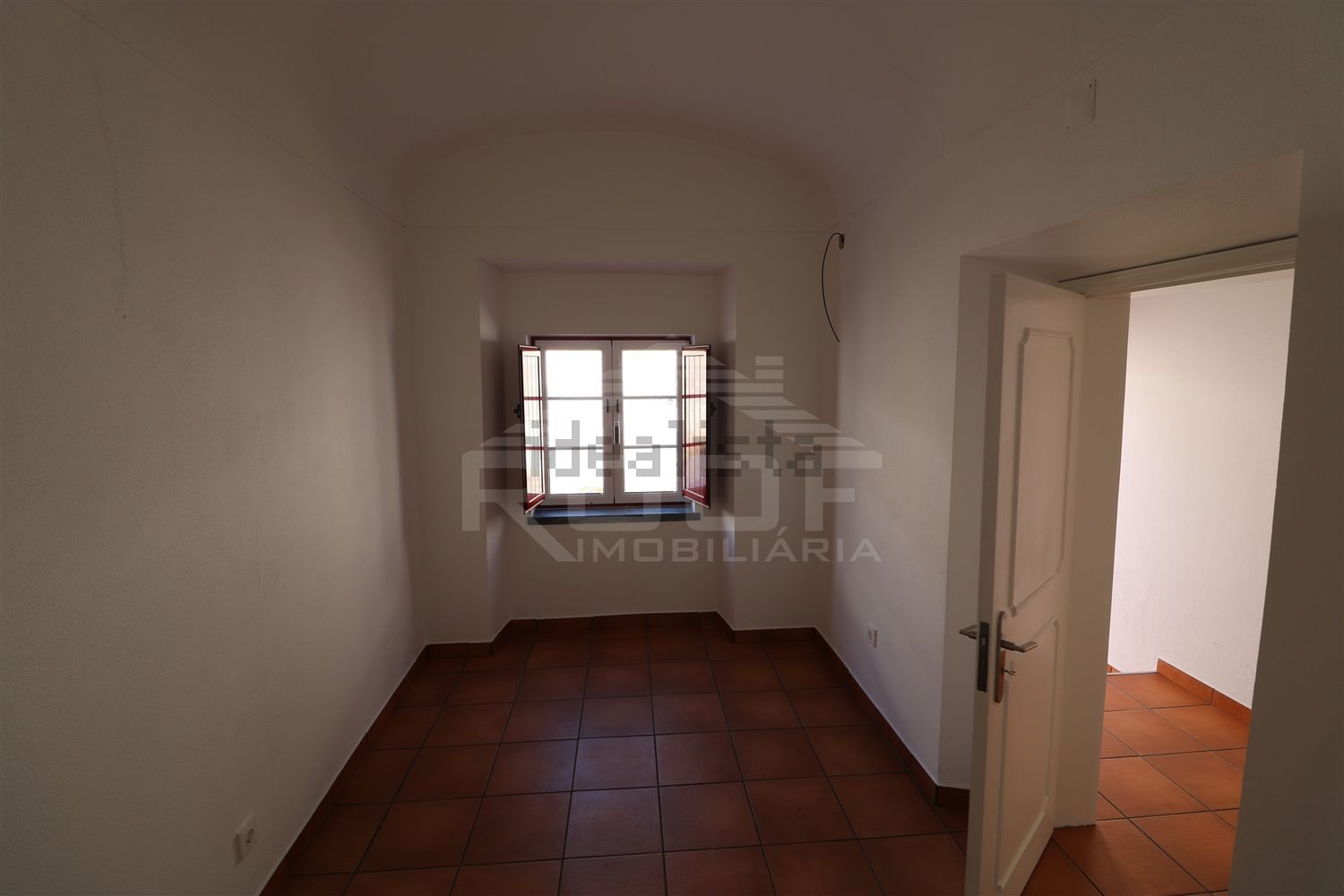 小楼房或独栋别墅出售在Vila Nova da Baronia - 过道