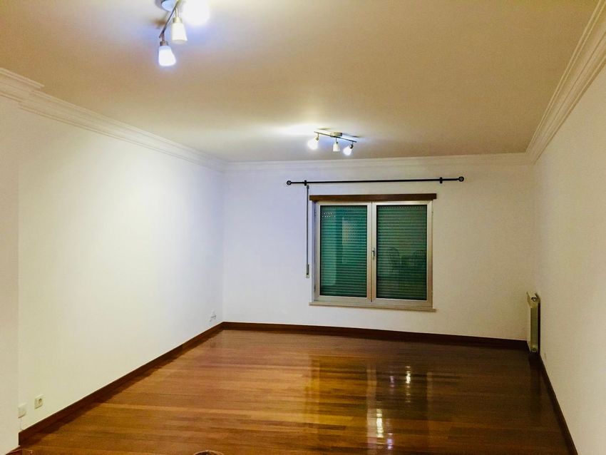 出租公寓 t2在Rua Cidade de Halton, 1
