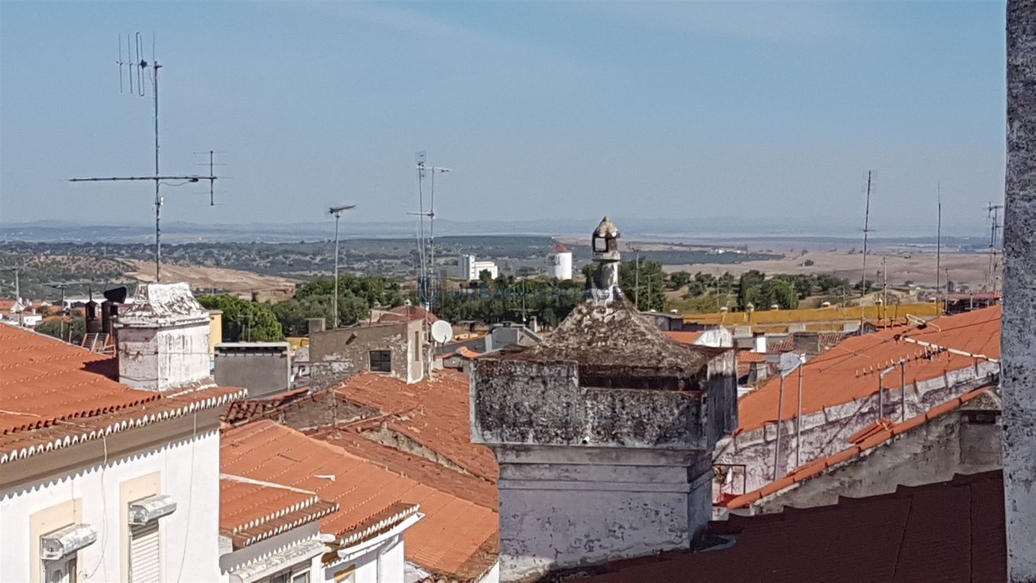 小楼房或独栋别墅出售在Rua da Pedra, 5 a - 视线