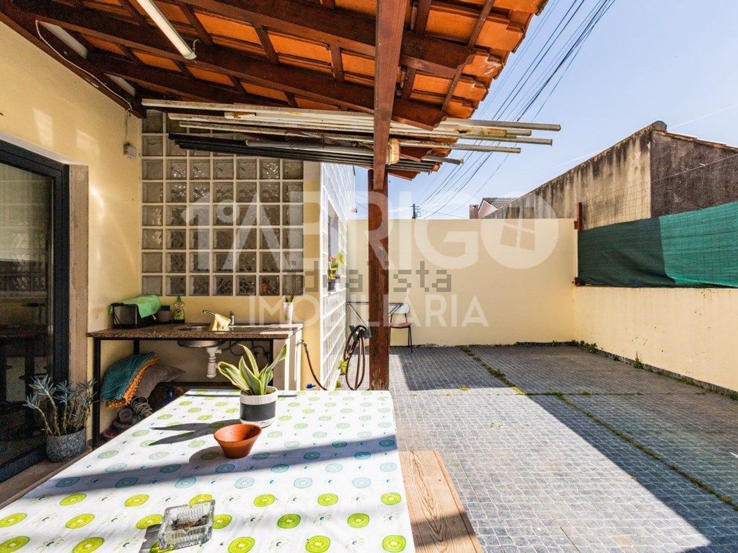 联排别墅出售在Rua Vila Real de Santo António, 45 j - 照片