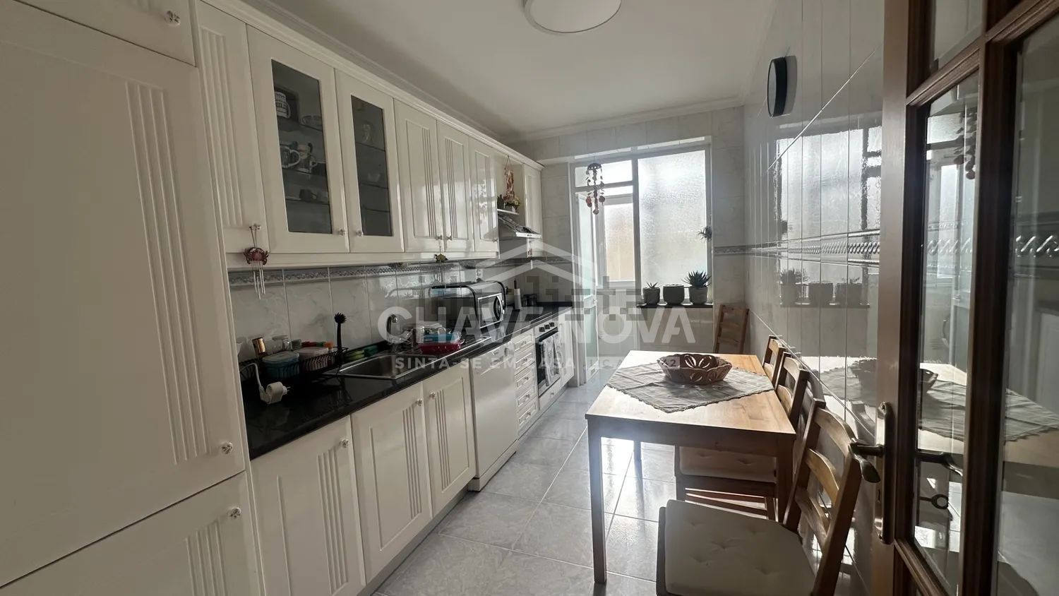 公寓 t2出售在Avenida de Francelos - 厨房