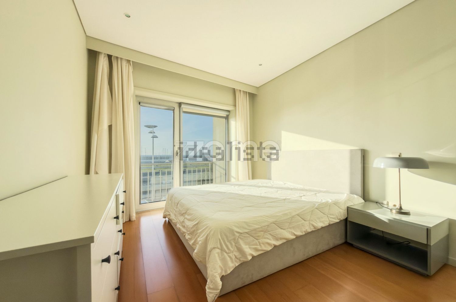 出租公寓 t3在Avenida Infante Dom Henrique, 1546 - 卧室