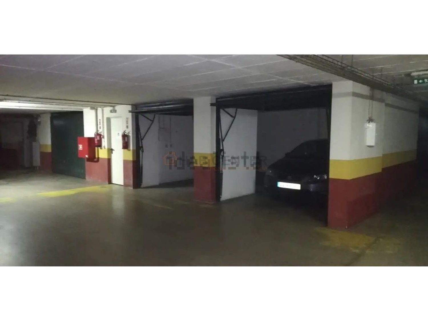 公寓 t3出售在São Martinho do Porto - 停车位