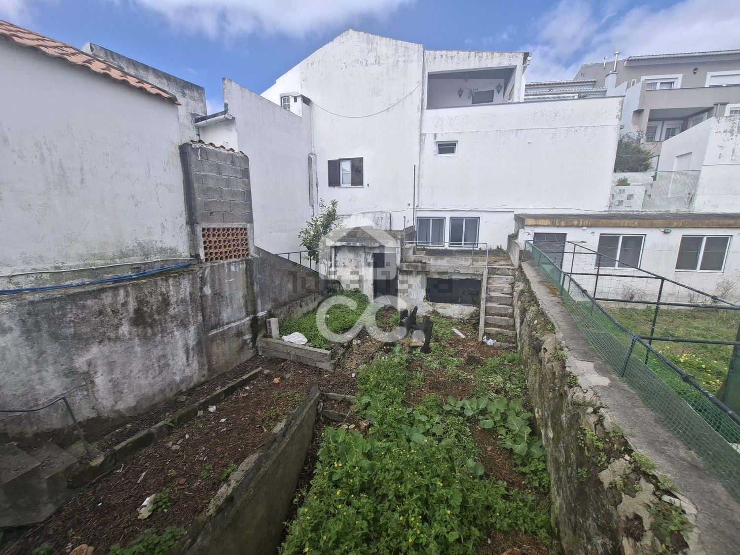 小楼房或独栋别墅出售在Rua de Cima de Santa Luzia, 3 - 外立面