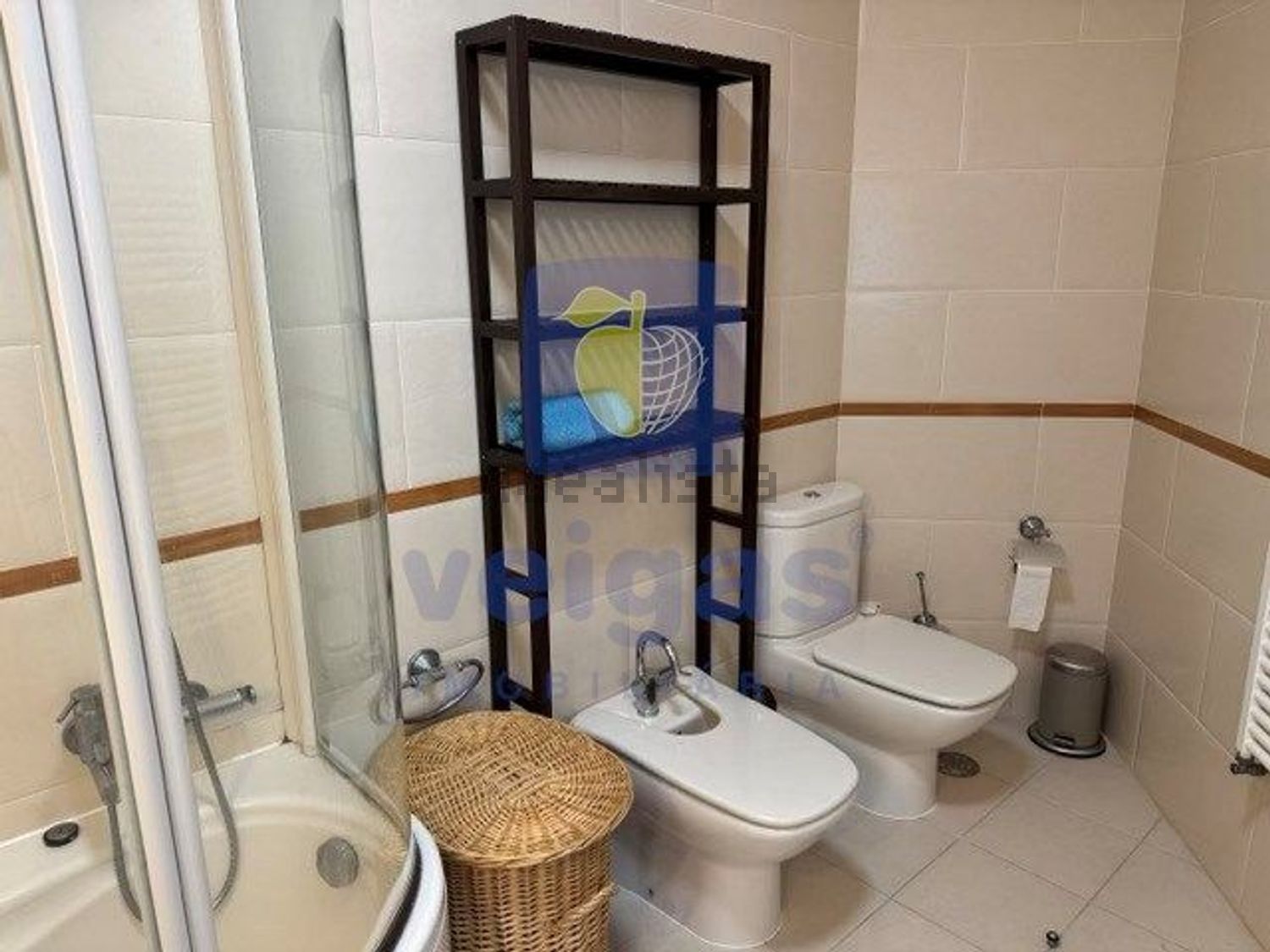 出租公寓 t2在Estrada do Vale de Guisos - 卫生间