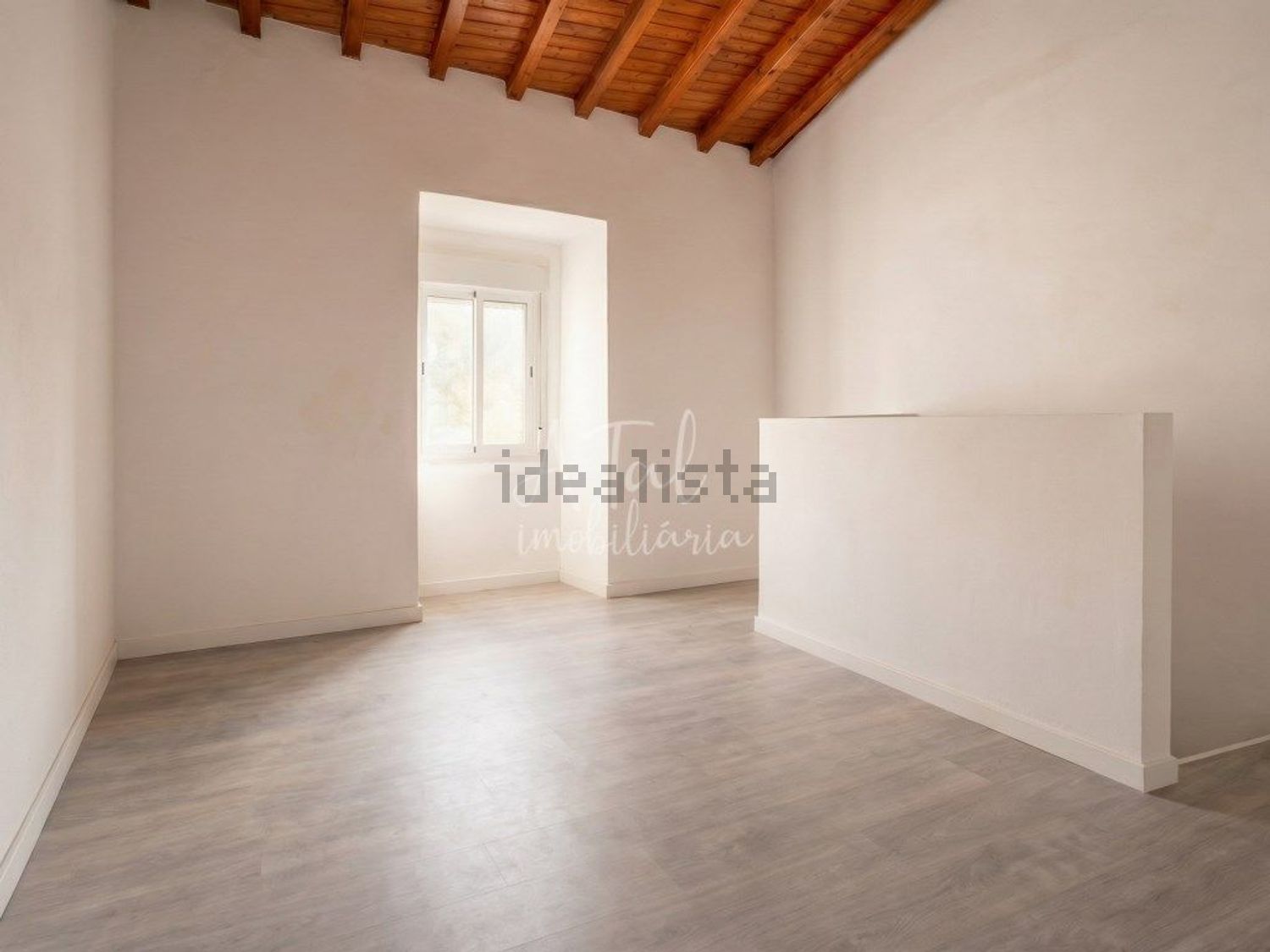 公寓 t2出售在Rua Cândido dos Reis, 31 - 卧室