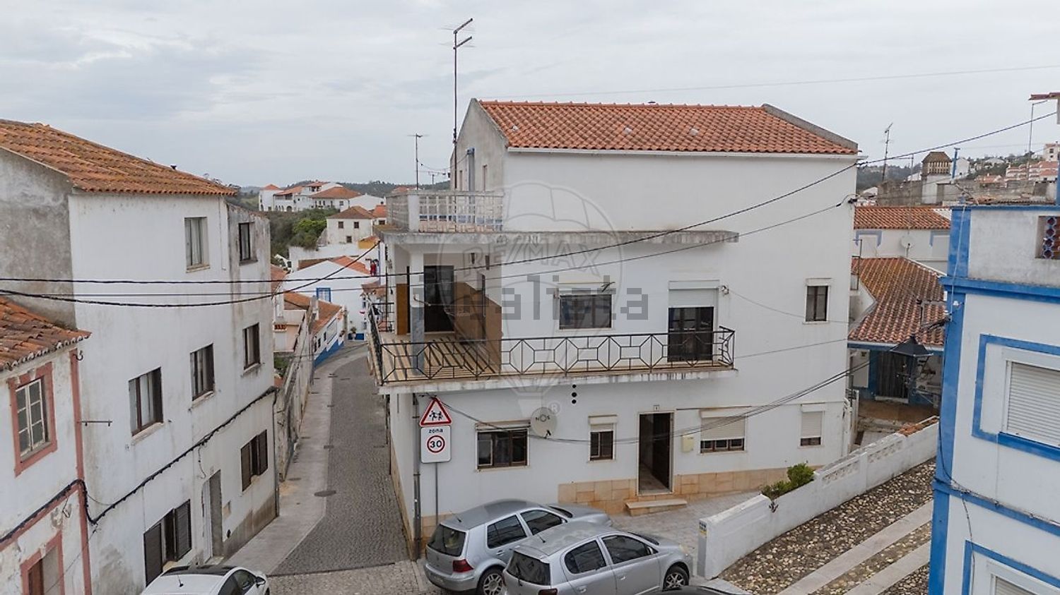 小楼房或独栋别墅出售在São Salvador e Santa Maria - 外立面
