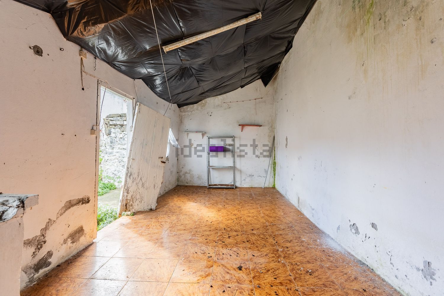 双拼别墅出售在Rua da Areia - 停车位