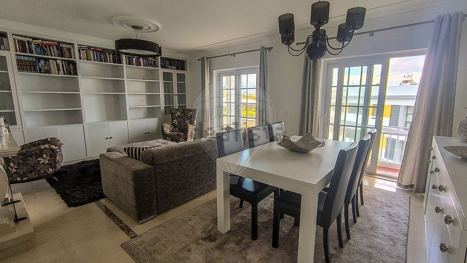 出租公寓 t3在Rua Dr. João Bernardo Oliveira Rodrigues - 客厅