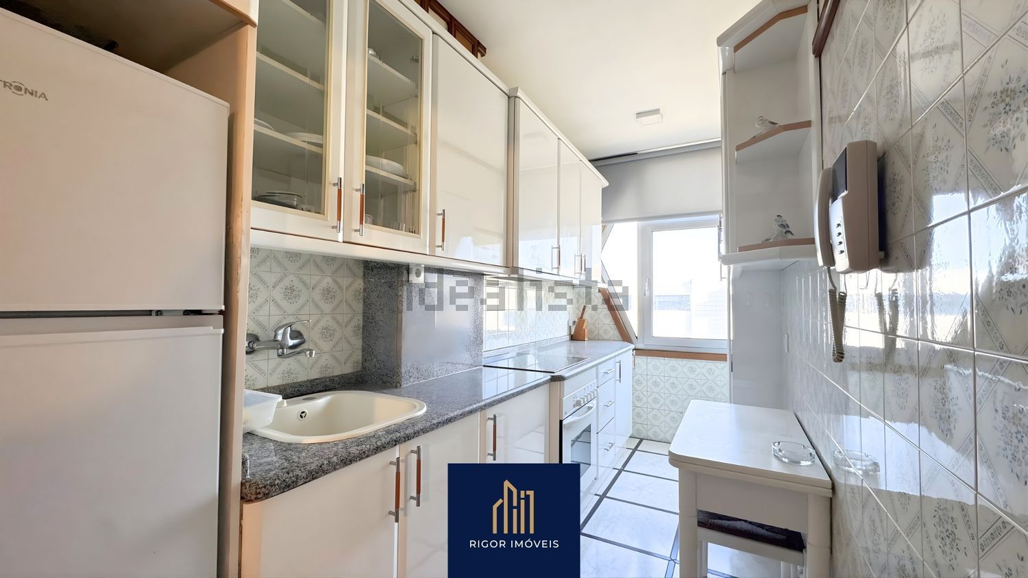 公寓 t2出售在Avenida Santos Graça - 厨房