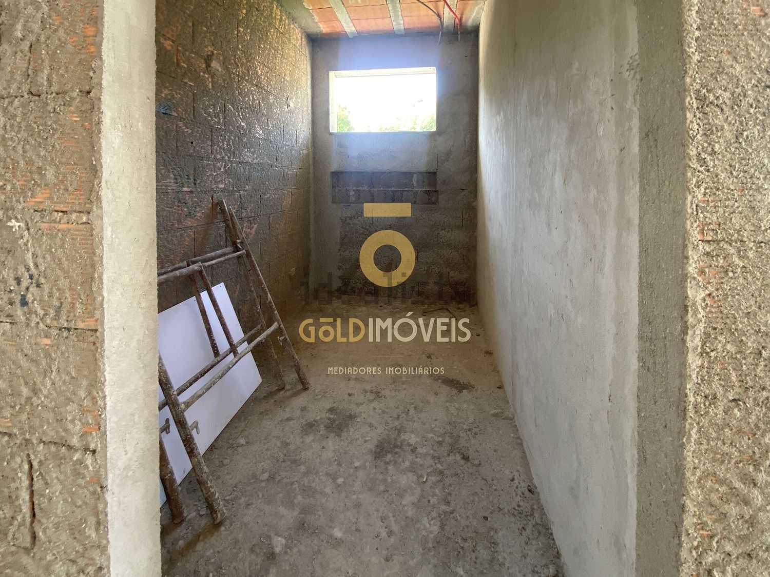 双拼别墅出售在Galegos - 地下室