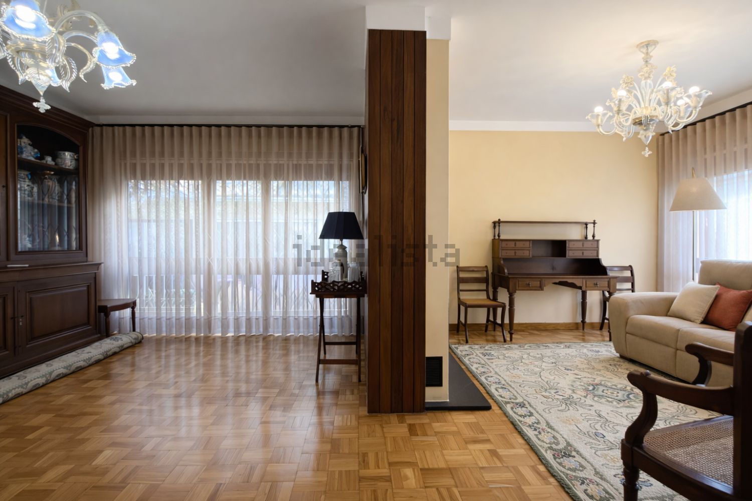 小楼房或独栋别墅出售在Centro - 客厅