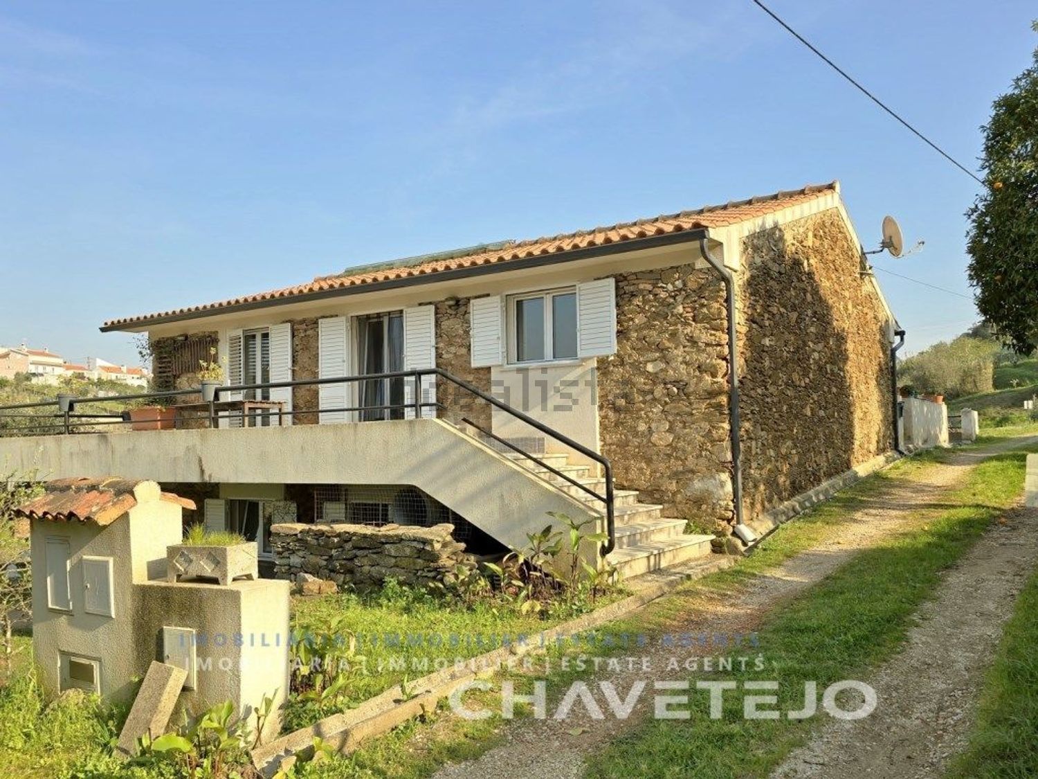 小楼房或独栋别墅出售在Rua da Albufeira, 71 - 外立面
