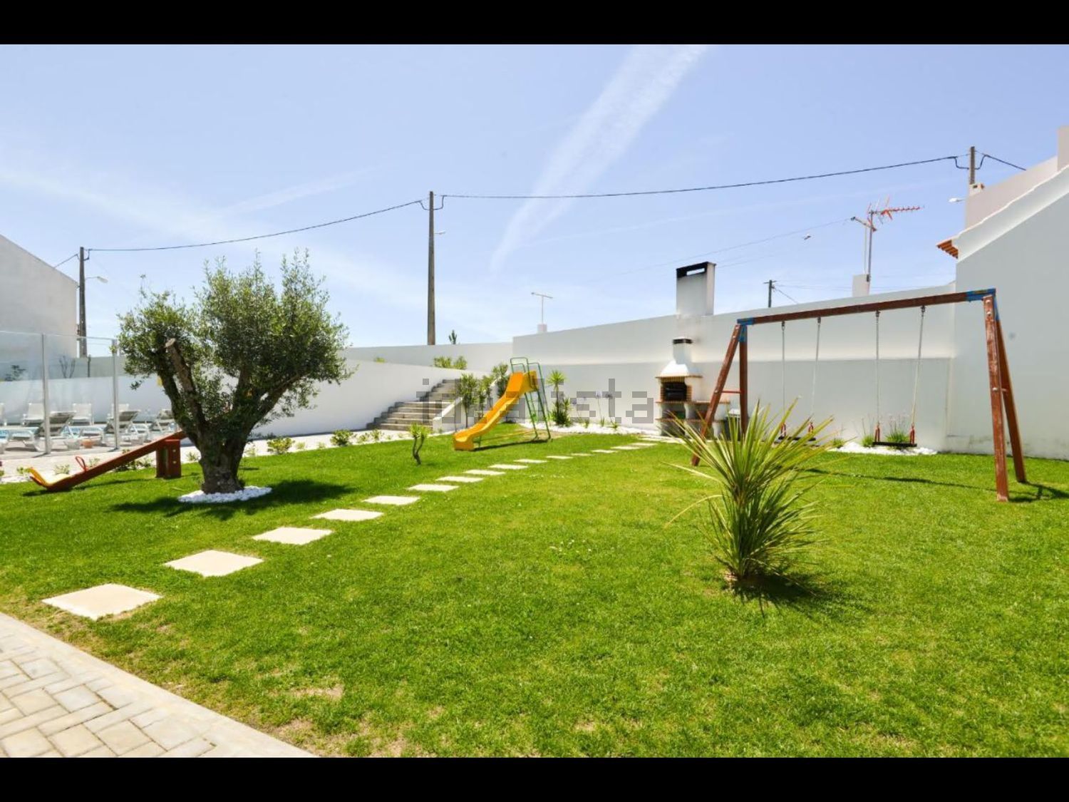 出租公寓 t2在Rua Monte Siano Pederneira, 10 - 外立面